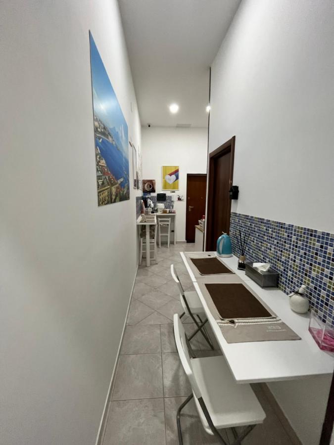 Regy Acomodação com café da manhã Nápoles Exterior foto